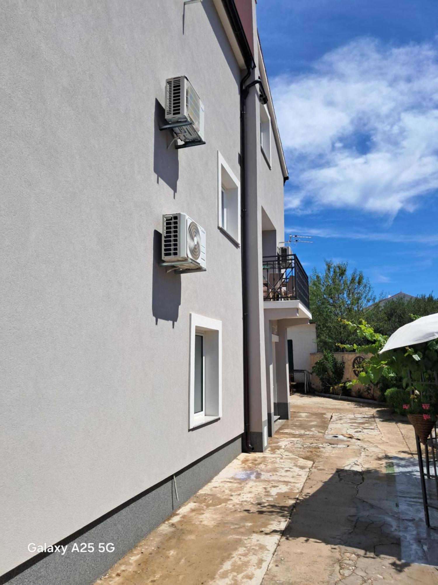 Apartments Tonci Tribalj Extérieur photo